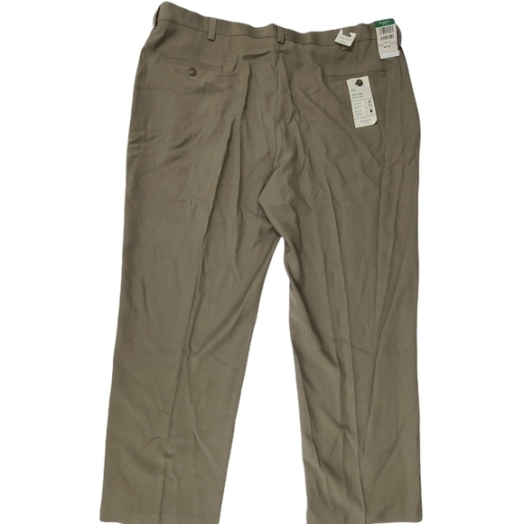 NWT Haggar Dress Pant Men's size 44 x 30 Smart Fiber Comfort Waist Tan - Picture 2 of 12
